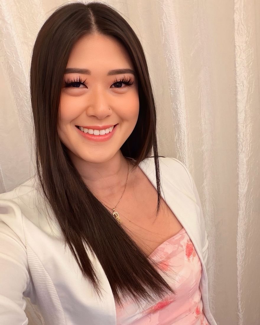 Portrait of Lisa Nguyen, Bay Area wedding MC